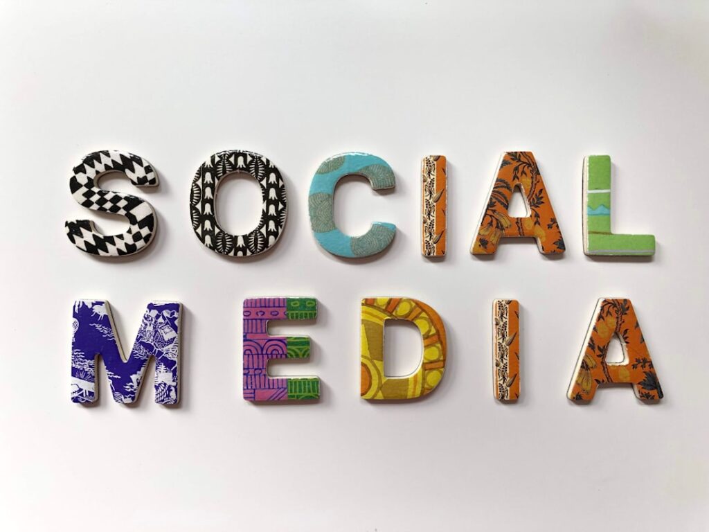 Social Media Marketing para Negócios: Como Alcançar seu Público e Impulsionar as Vendas